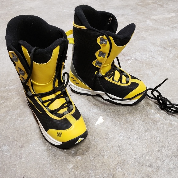 5150 Other - 5150 Kids Snowboard Boots Size 5 5150 Other - 5150 Kids Snowboard Boots Size 5